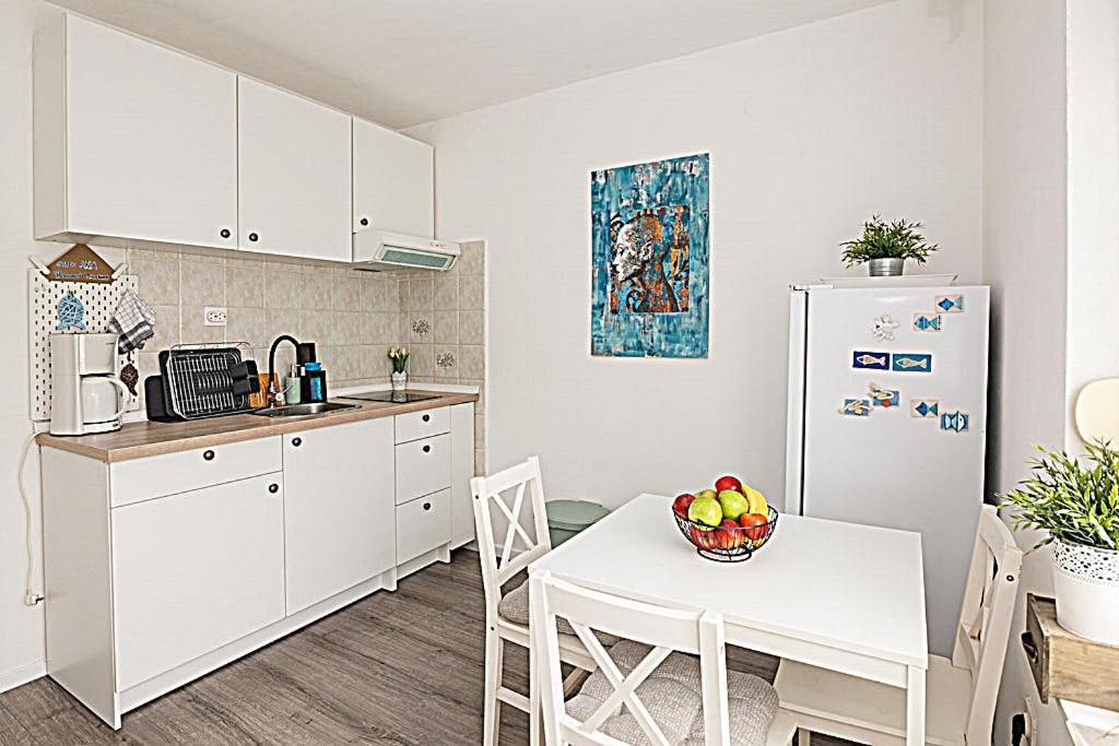 Ana Apartment Цриквениця Екстер'єр фото